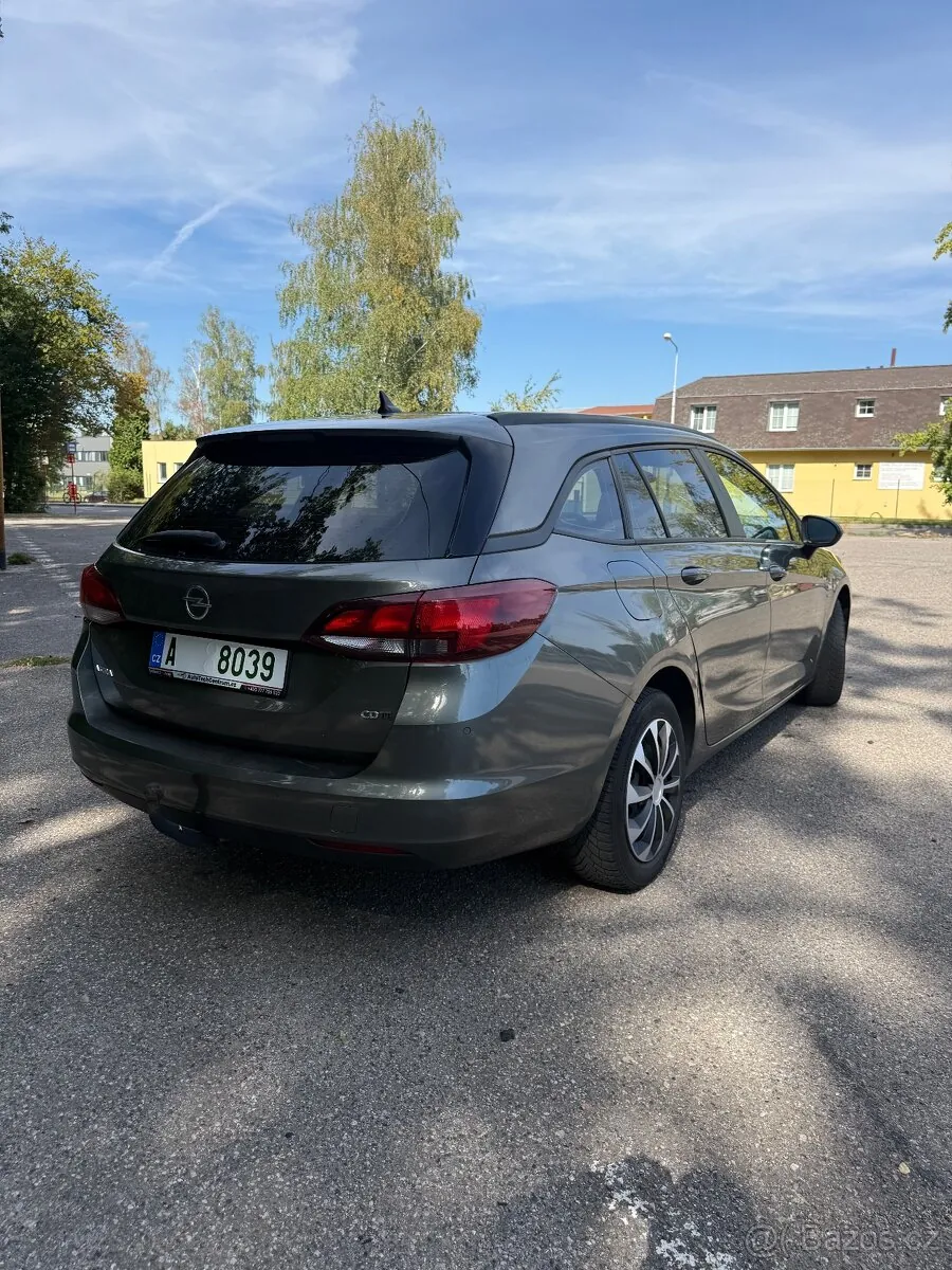 Opel Astra 2019 photo 4