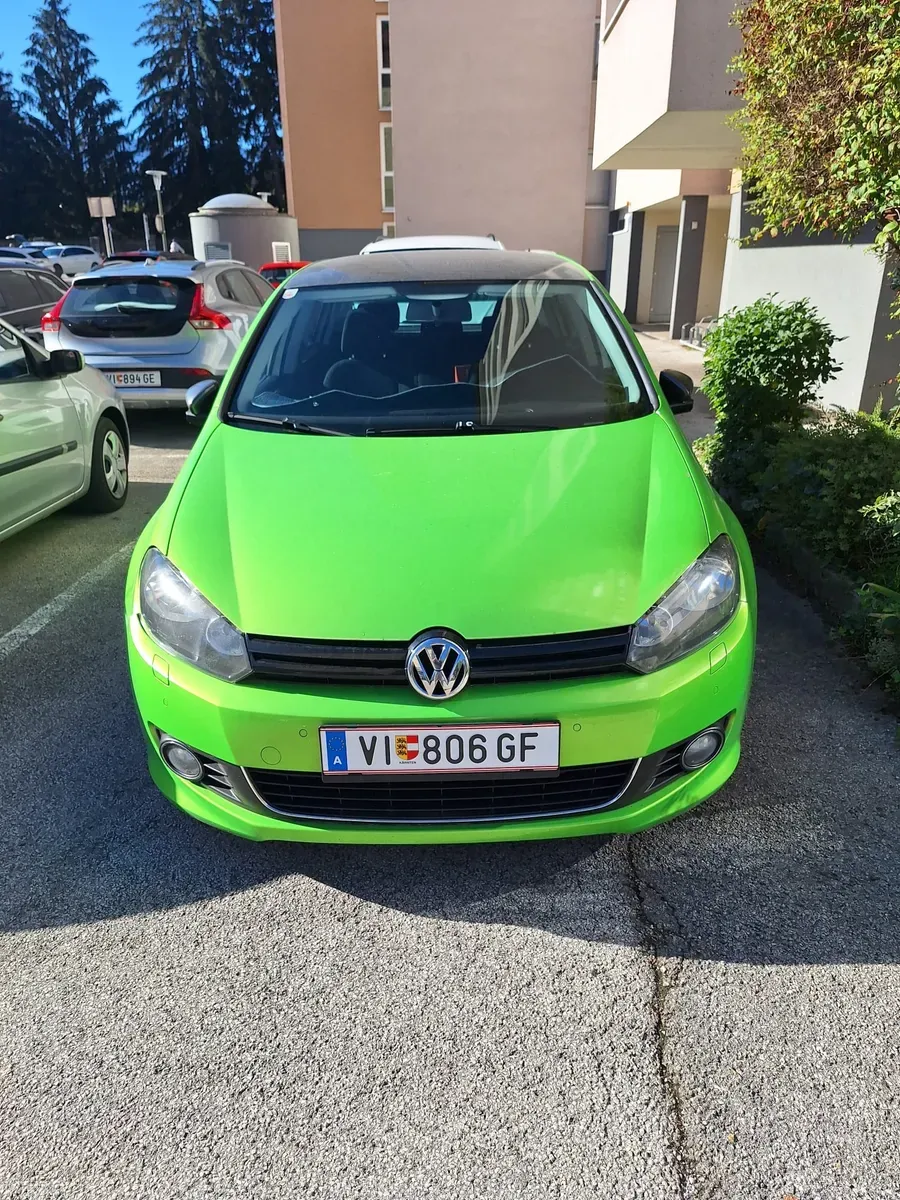 Volkswagen Golf 2011 photo 2