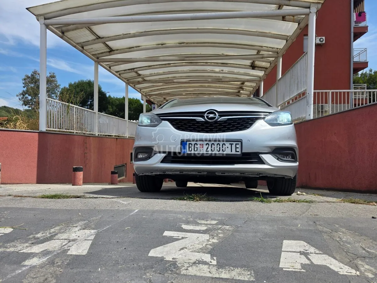Opel Zafira 2017 photo 2