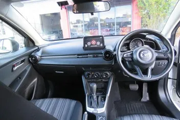 Mazda 2 2020 photo 5