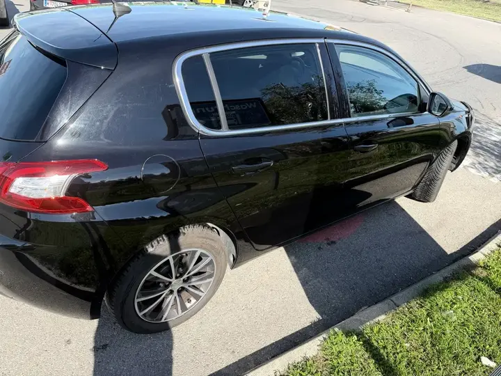 Peugeot 308 2016 photo 3