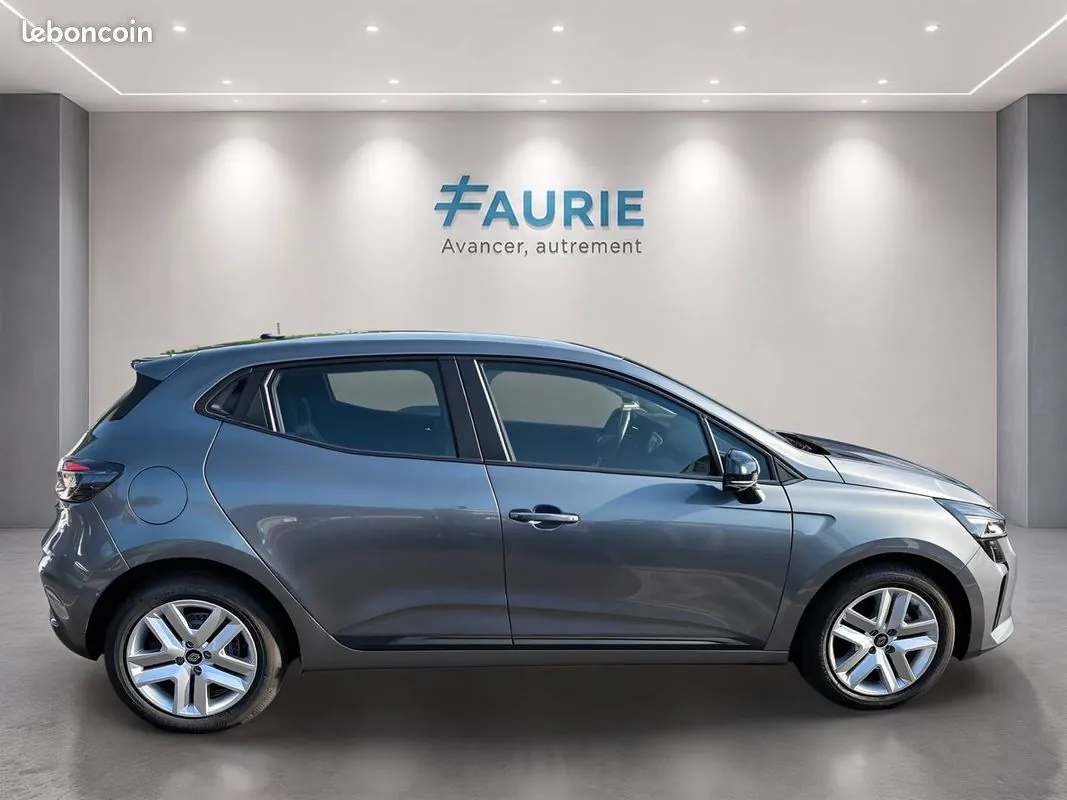 Renault Clio 2025 photo 4
