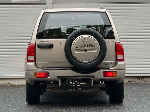 Suzuki Grand Vitara 2004 photo 5