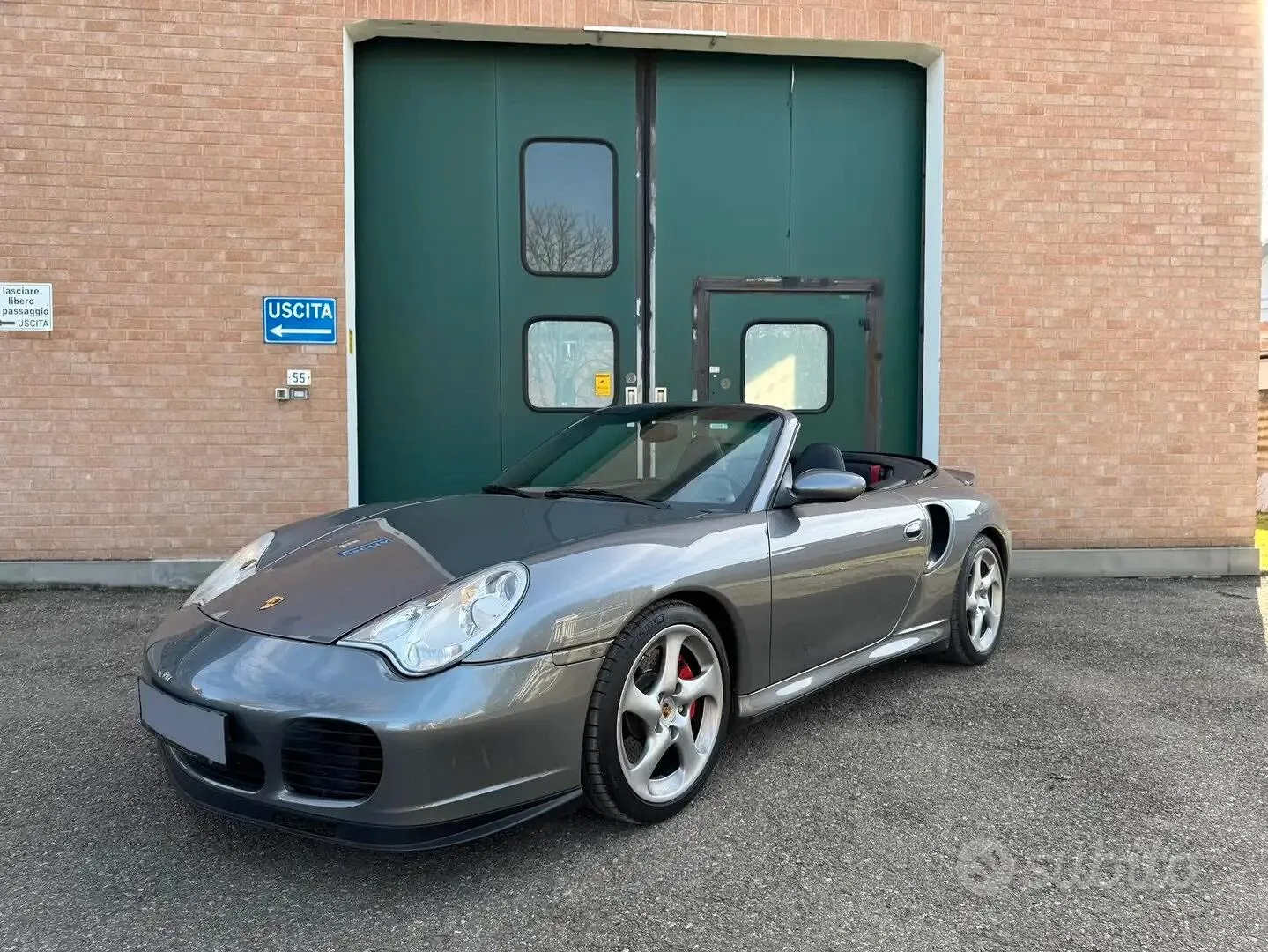 Porsche 911 2004 photo 2