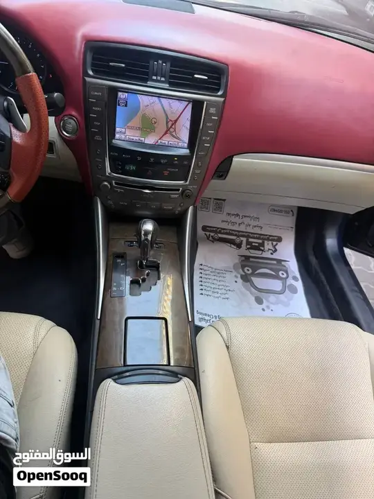 Lexus Is 250 2011 photo 3