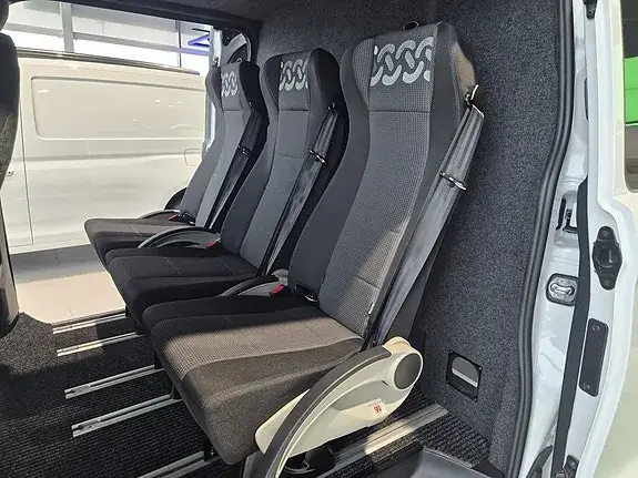 Volkswagen Transporter 2025 photo 4