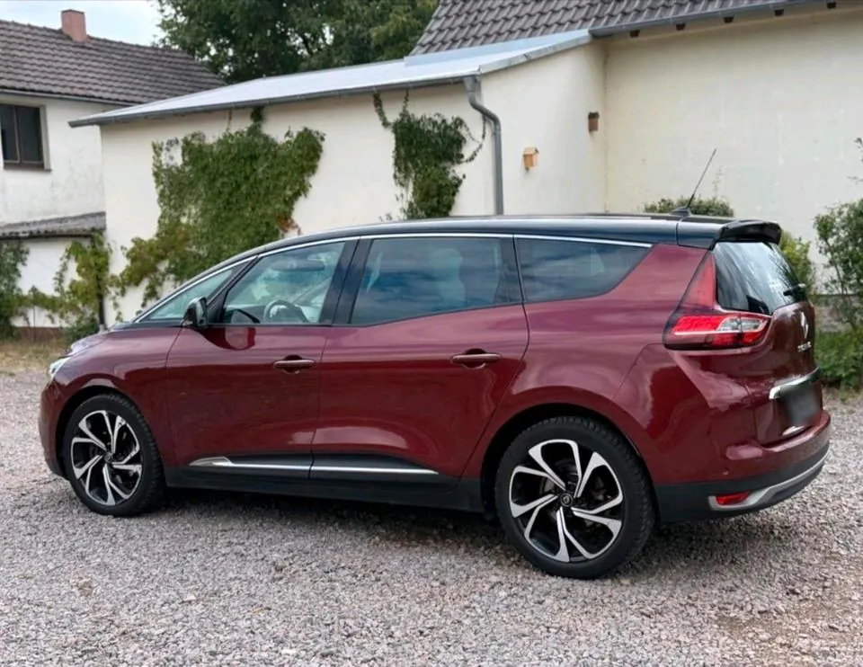 Renault Gran Scenic