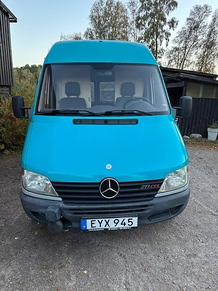 Mercedes-Benz Sprinter 211