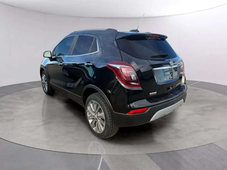 Buick Encore 2020 photo 2