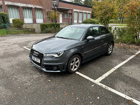 Audi A1 2011 photo 3