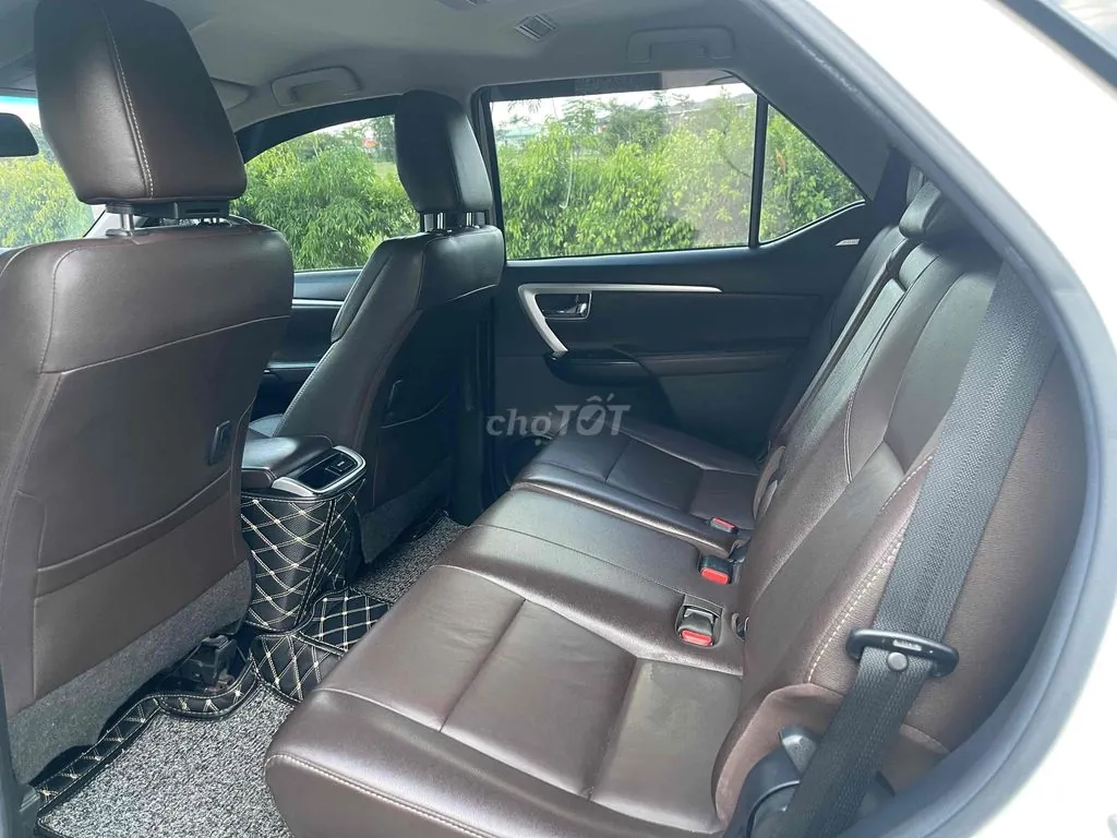 Toyota Fortuner 2018 photo 5