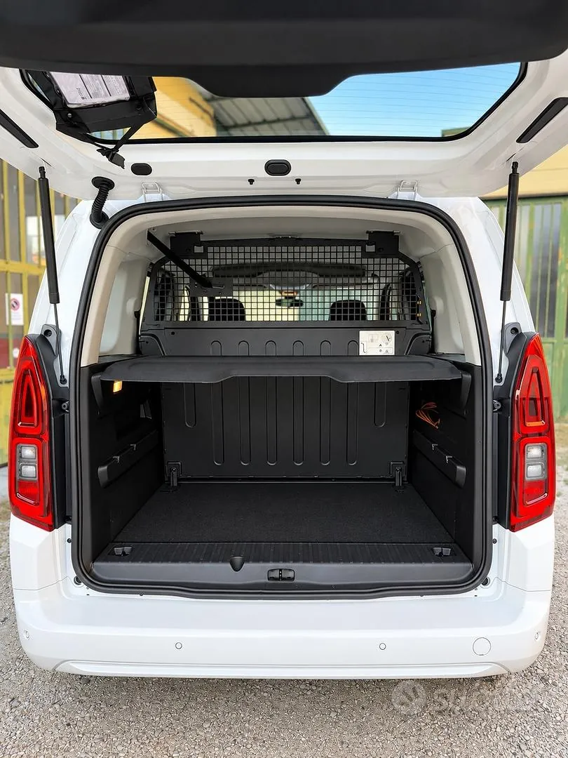 Opel Combo Life 2023 photo 3