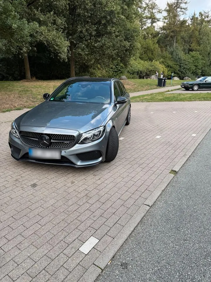 Mercedes-Benz C43