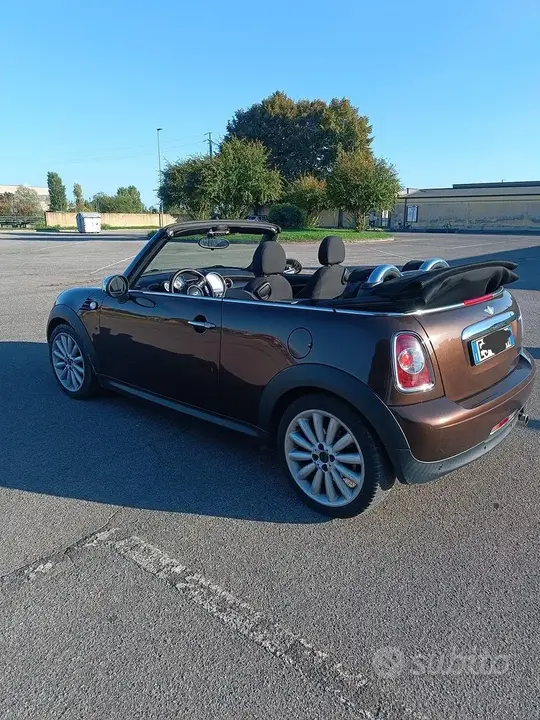 Mini Mini Cabrio 2011 photo 3