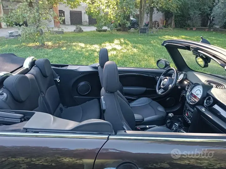 Mini Mini Cabrio 2011 photo 5