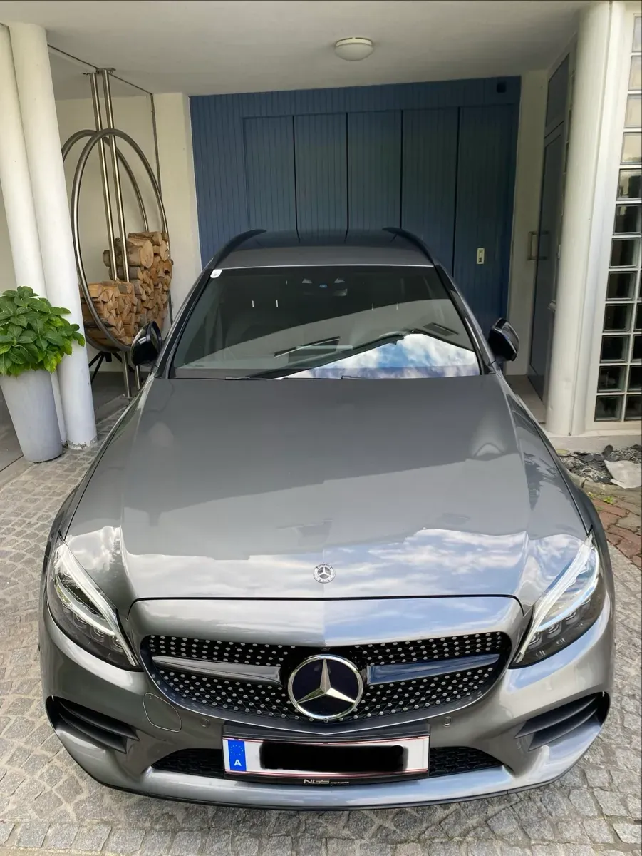 Mercedes-Benz C-Class 2019 photo 2