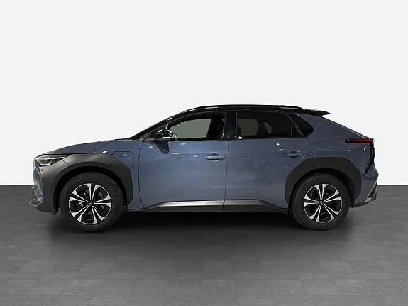 Subaru Solterra 2023 photo 2