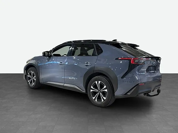 Subaru Solterra 2023 photo 3
