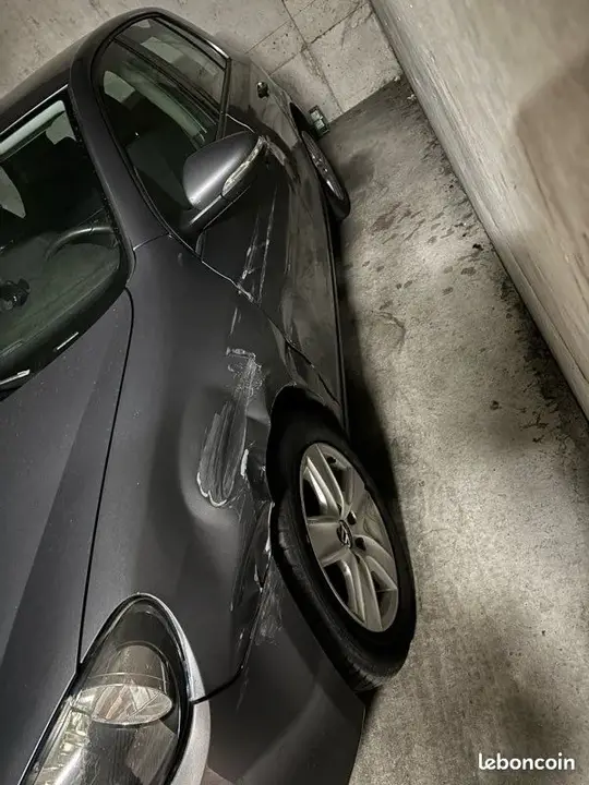 Volkswagen Golf 2010 photo 3