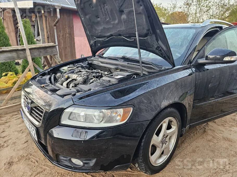 Volvo V50 2012 photo 4
