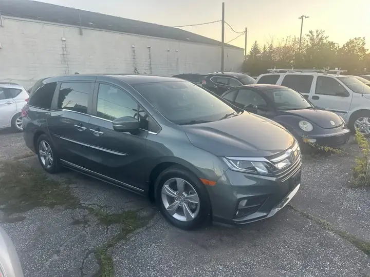 Honda Odyssey 2019 photo 2
