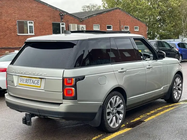Land Rover Range Rover 2019 photo 2