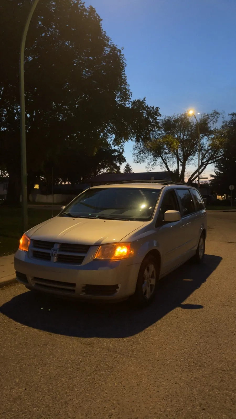 Dodge Grand Caravan 2009 photo 2
