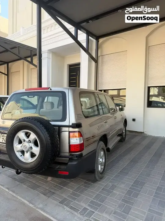 Toyota Land Cruiser Gxr 2004 photo 2