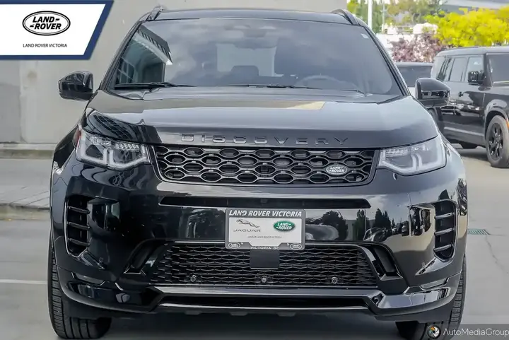 Land Rover Discovery Sport 2025 photo 3