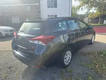 Toyota Auris 2016 photo 3