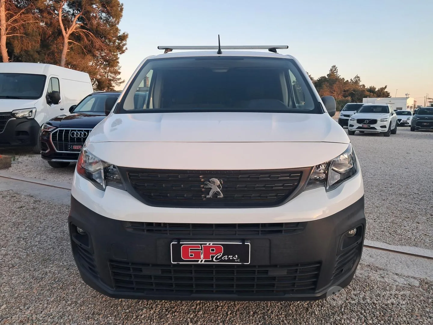 Peugeot Partner 2019 photo 2