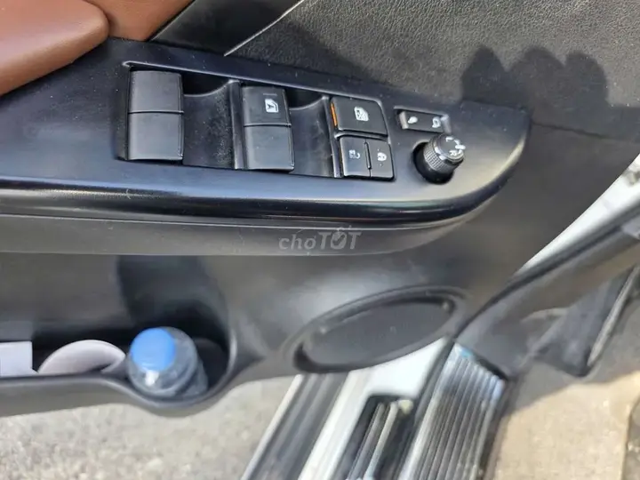 Toyota Fortuner 2023 photo 4