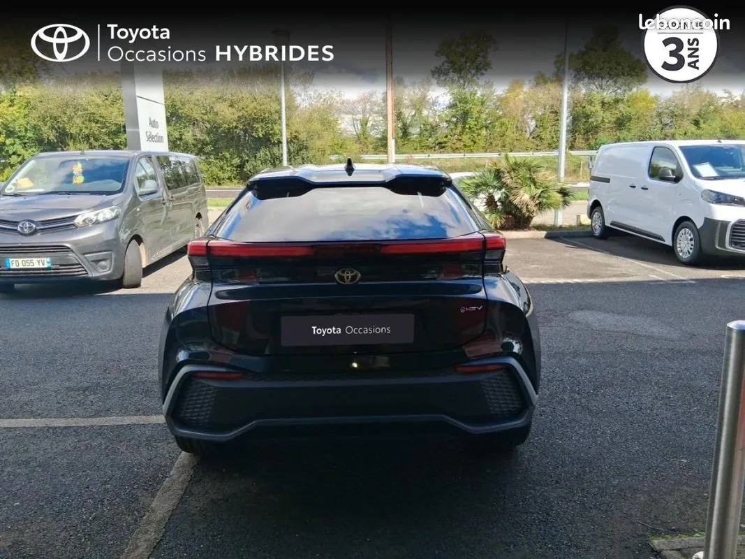 Toyota C-Hr 2025 photo 4