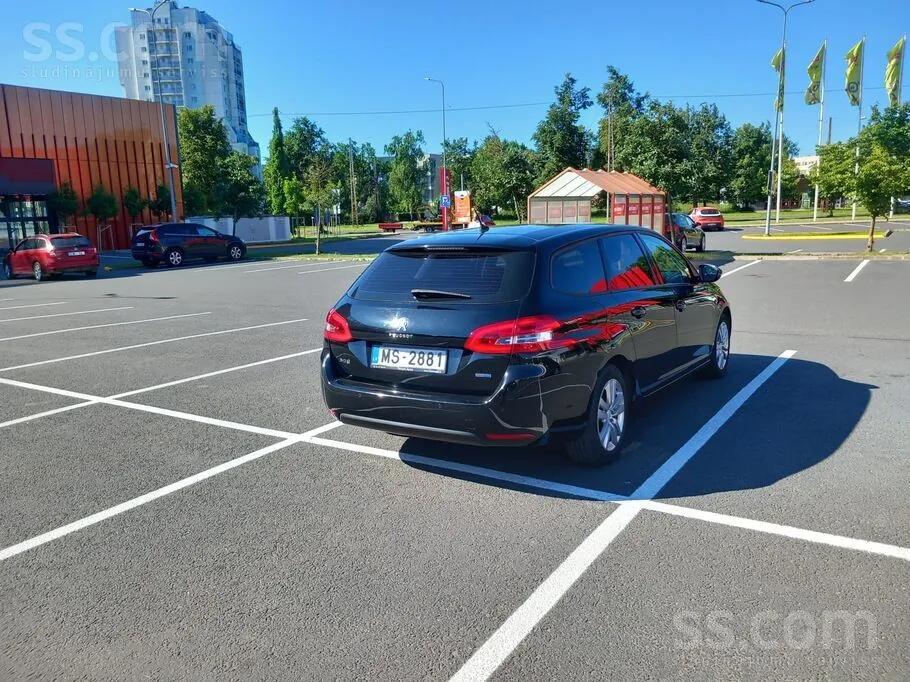 Peugeot 308 2015 photo 2