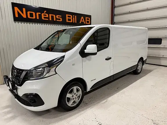 Nissan Nv300 2017 photo 2