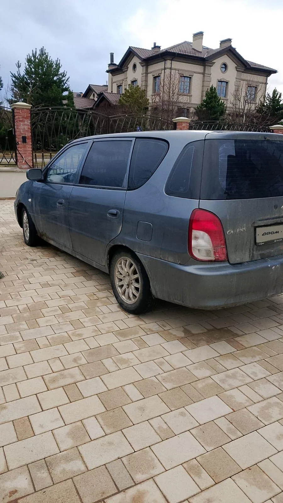 Kia Carens 2002 photo 2
