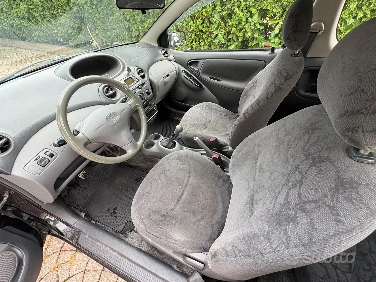 Toyota Yaris 2001 photo 4