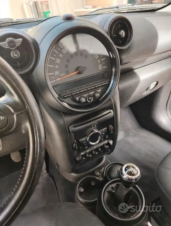 Mini Countryman 2016 photo 4