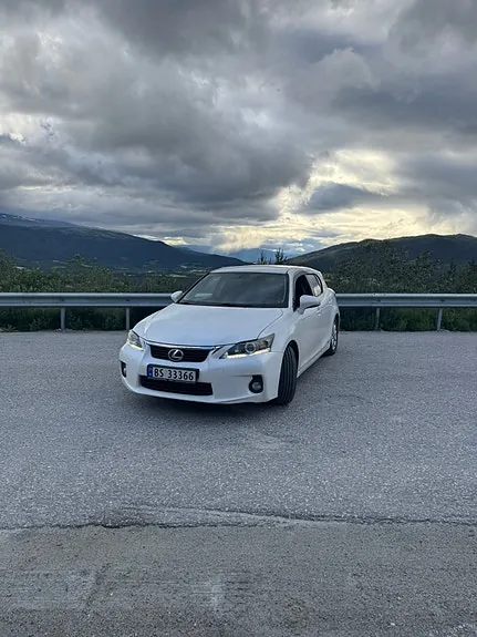 Lexus Ct200H