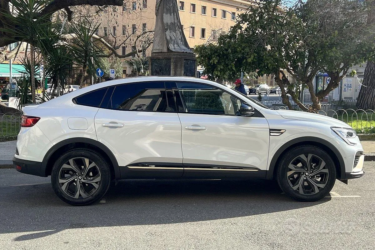 Renault Arkana 2023 photo 4