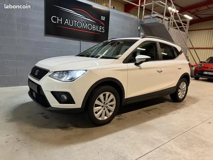 Seat Arona
