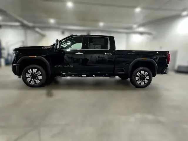GMC Sierra 3500Hd 2026 photo 2