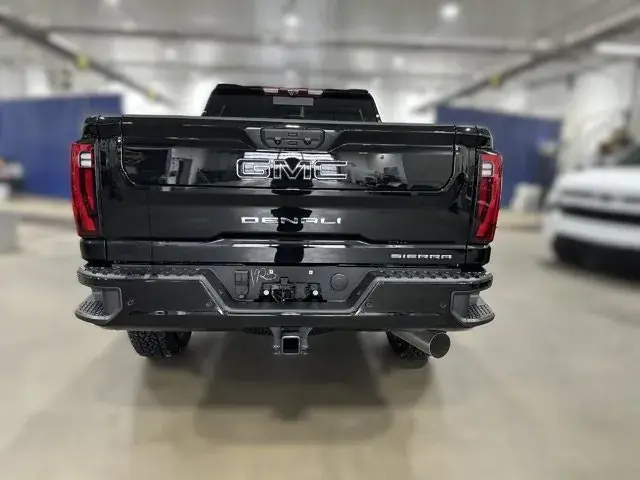 GMC Sierra 3500Hd 2026 photo 5