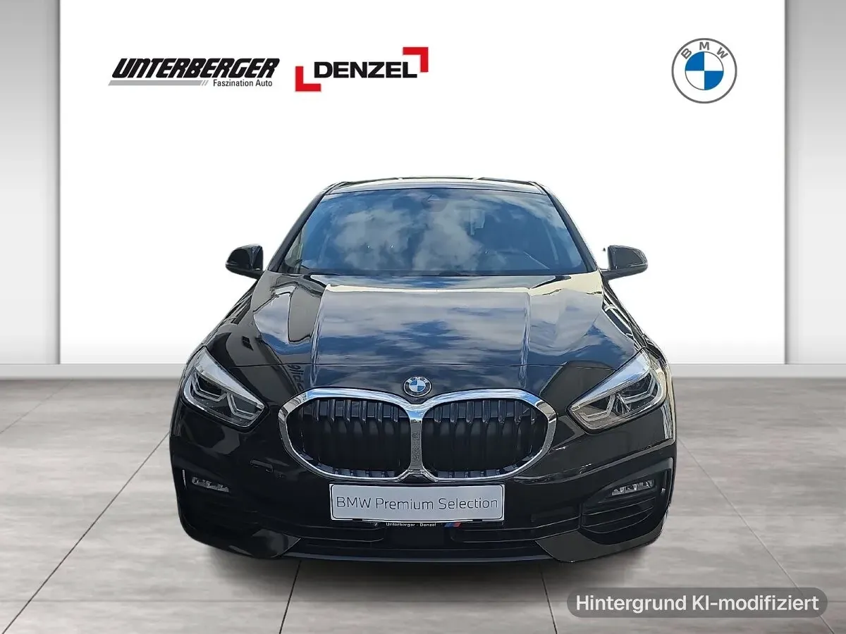 BMW 1 Series 2022 photo 2