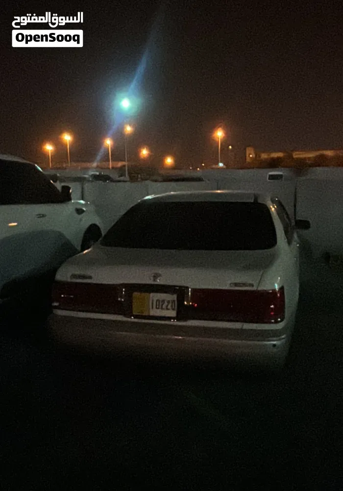 Toyota Crown 2003 photo 3