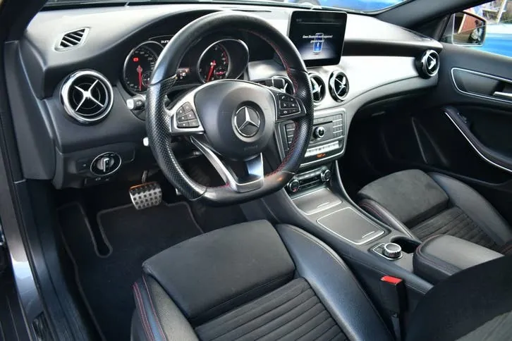Mercedes-Benz Gla 2017 photo 3