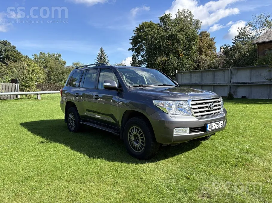 Toyota Land Cruiser 2008 photo 2