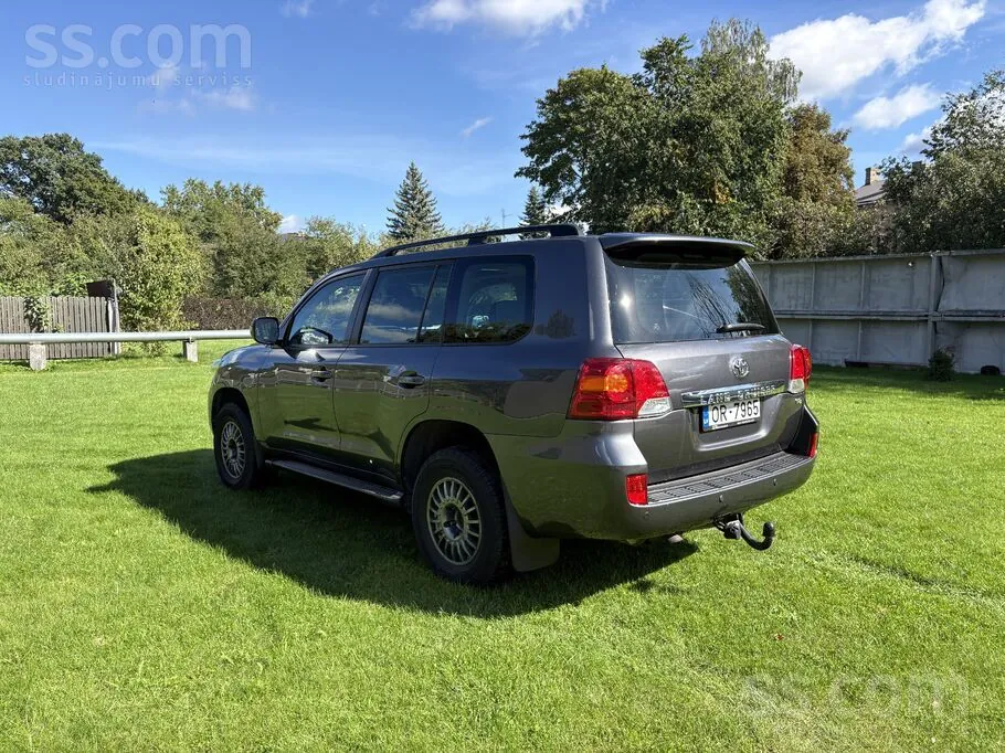 Toyota Land Cruiser 2008 photo 4
