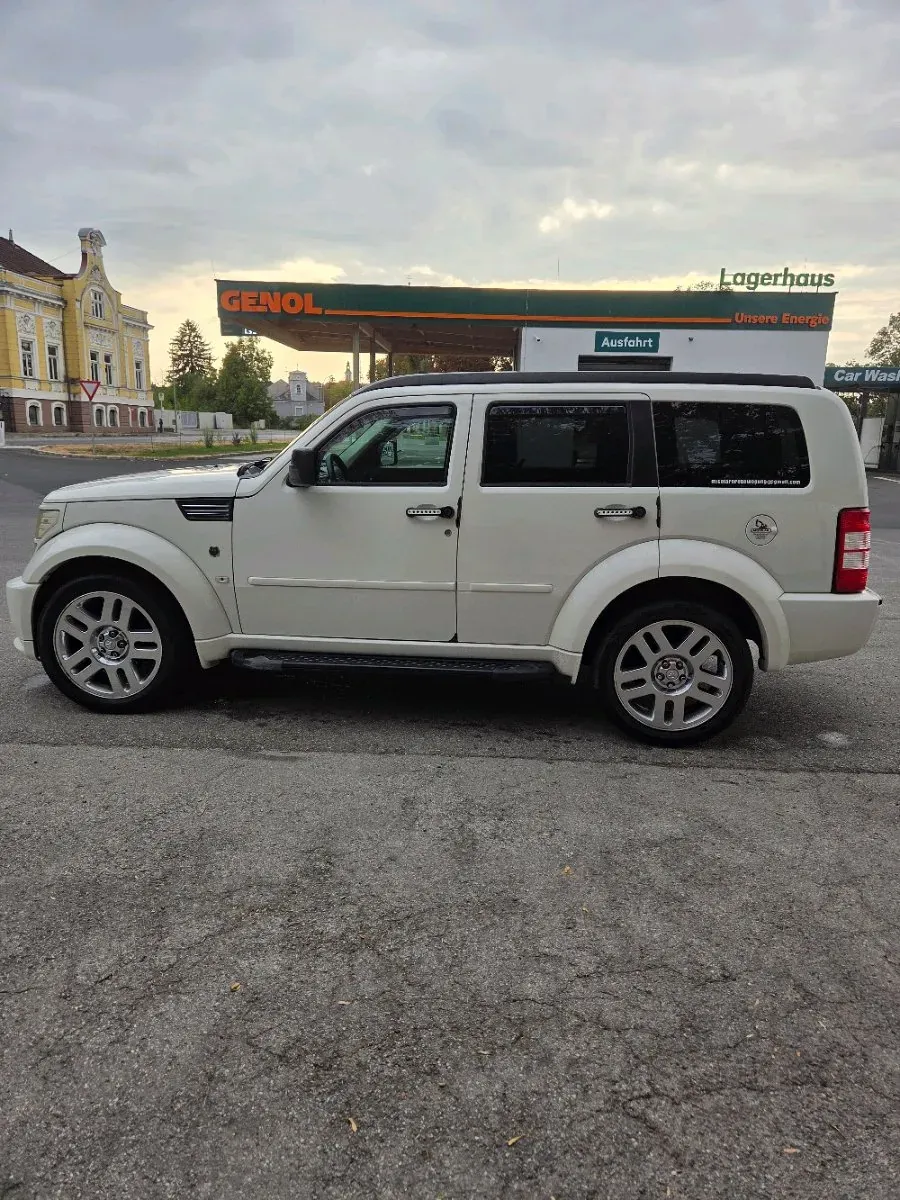 Dodge Nitro 2008 photo 2