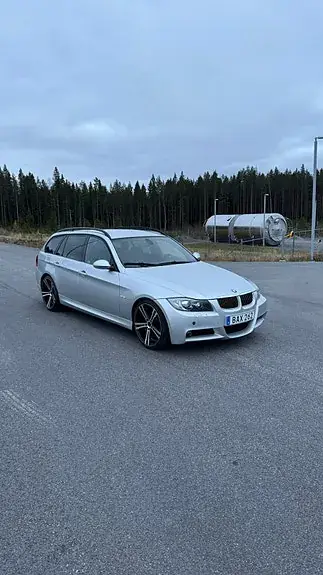 BMW 325I